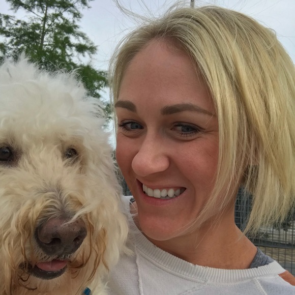 Meet your Posher, Lindsey Lichty - Picture 8 of 14